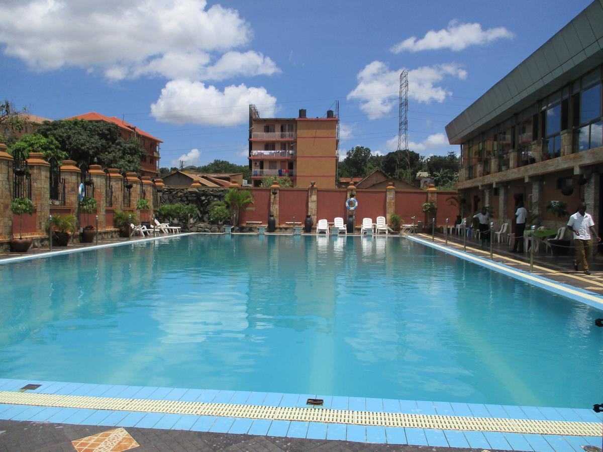 La Grande Hotel Kampala Eksteriør billede